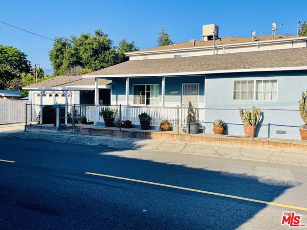 10704 Oro Vista Avenue, Sunland (los Angeles), CA 91040