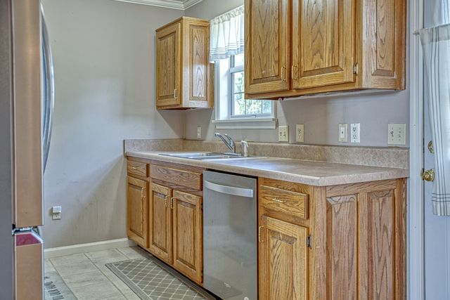2292 Plunk Whitson Rd, Cookeville, TN 38501
