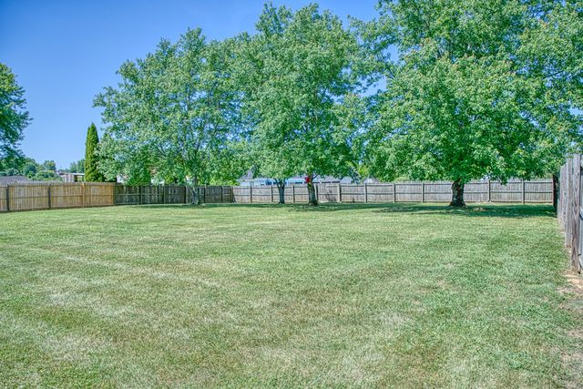 2292 Plunk Whitson Rd, Cookeville, TN 38501