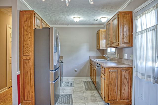 2292 Plunk Whitson Rd, Cookeville, TN 38501