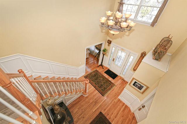 4 Rolling Wood Court, Hauppauge, NY 11788