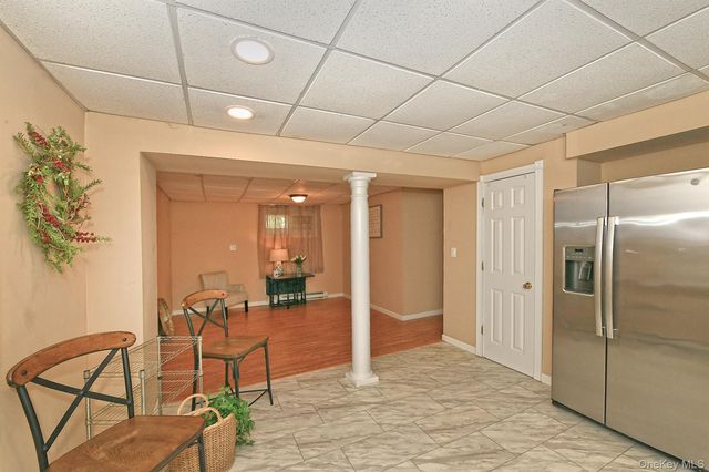 4 Rolling Wood Court, Hauppauge, NY 11788