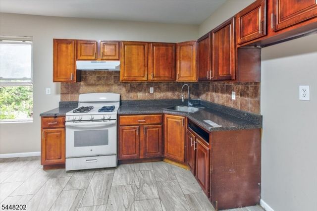 111 Huntington Ter, Newark City, NJ 07112