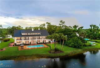 13189 VALEWOOD DR, Naples, FL 34119