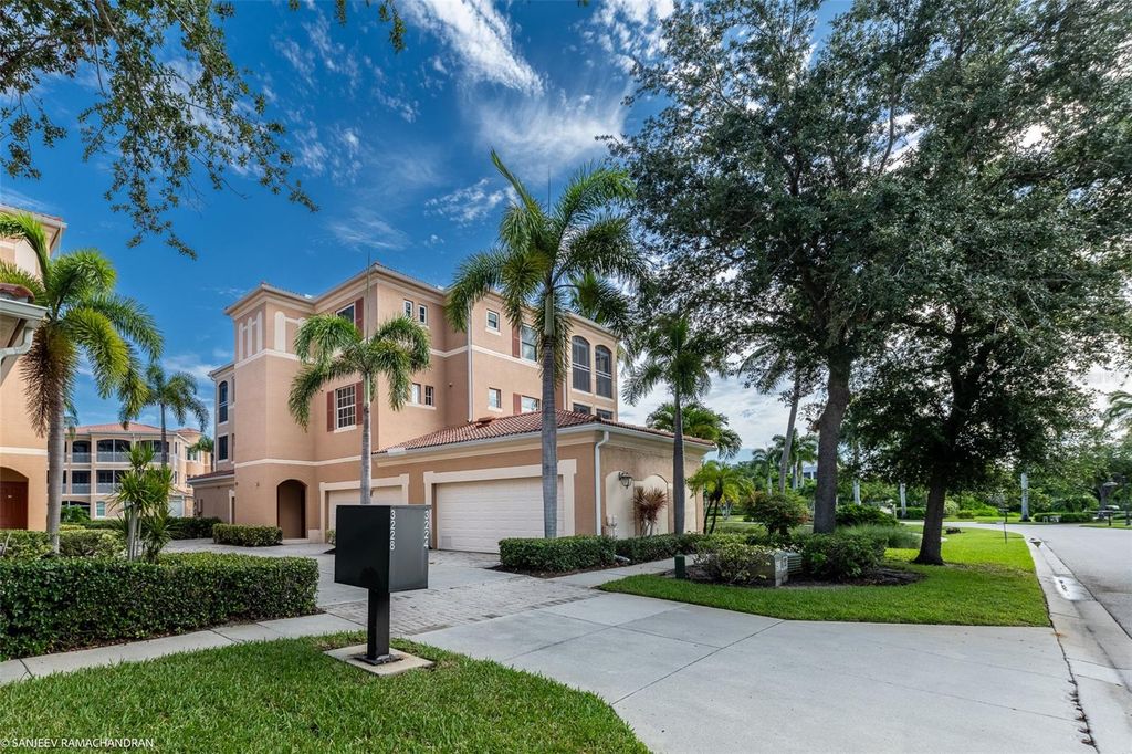 3224 SUNSET KEY CIRCLE 101, Punta Gorda, FL 33955