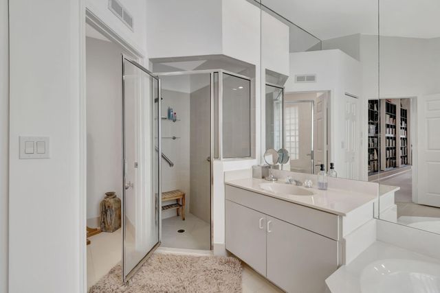 11922 Fountainside Circle, Boynton Beach, FL 33437