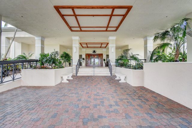 11922 Fountainside Circle, Boynton Beach, FL 33437