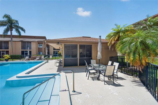 1575 GREENLEA DRIVE 9, Clearwater, FL 33755