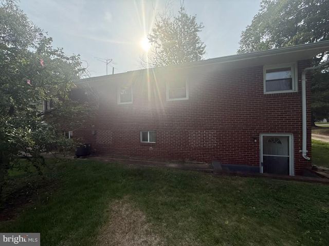 8111 FORT FOOTE RD, Fort Washington, MD 20744