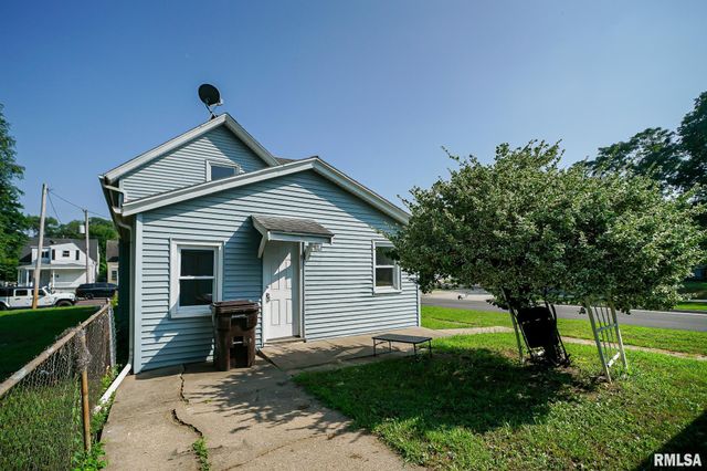 1601 NE JEFFERSON Avenue, Peoria, IL 61603