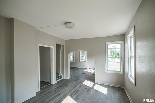 1601 NE JEFFERSON Avenue, Peoria, IL 61603