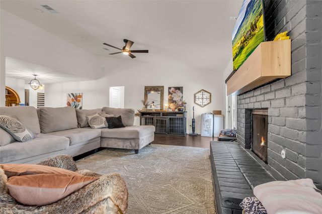 17015 Jane Lynn Lane, Houston, TX 77070