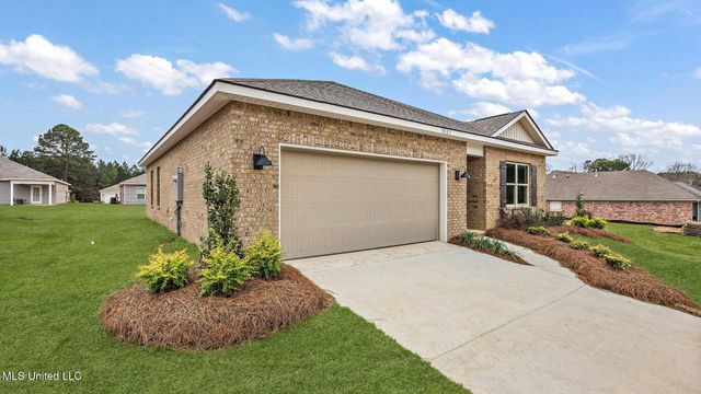 5015 Fox Glen Drive, Jackson, MS 39212