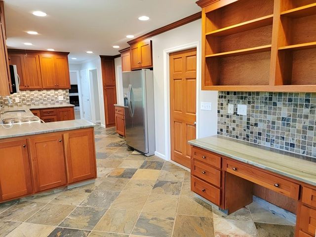 8541 Birch Hollow Drive, Roswell, GA 30076