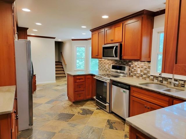 8541 Birch Hollow Drive, Roswell, GA 30076