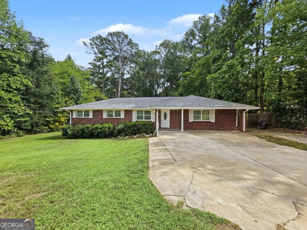 530 Allgood Road, Stone Mountain, GA 30083 — exterior