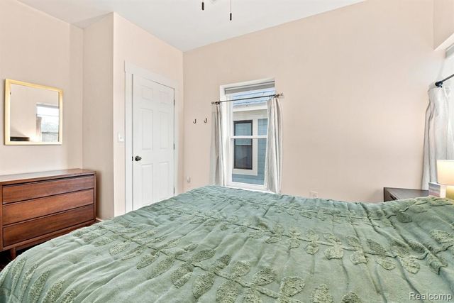 402 Horton Street, Detroit, MI 48202
