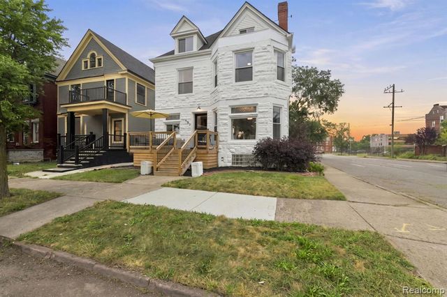 402 Horton Street, Detroit, MI 48202