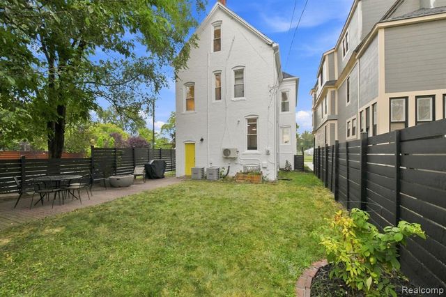 402 Horton Street, Detroit, MI 48202
