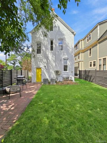 402 Horton Street, Detroit, MI 48202