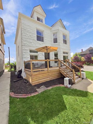 402 Horton Street, Detroit, MI 48202