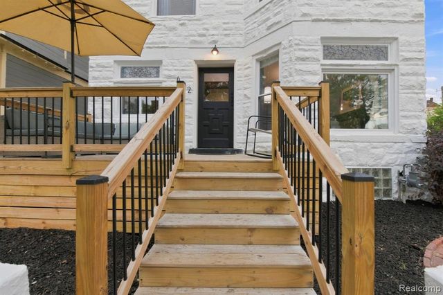 402 Horton Street, Detroit, MI 48202