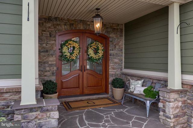 841 STRACKS DAM RD, Myerstown, PA 17067