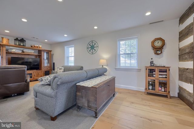 841 STRACKS DAM RD, Myerstown, PA 17067