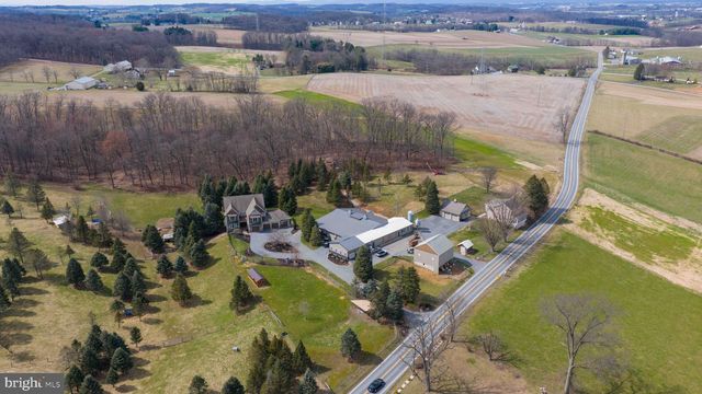 841 STRACKS DAM RD, Myerstown, PA 17067