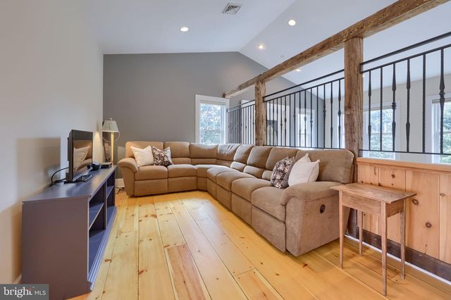 841 STRACKS DAM RD, Myerstown, PA 17067