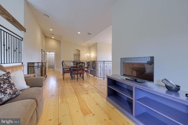 841 STRACKS DAM RD, Myerstown, PA 17067