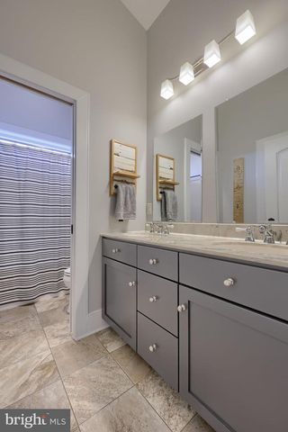 841 STRACKS DAM RD, Myerstown, PA 17067