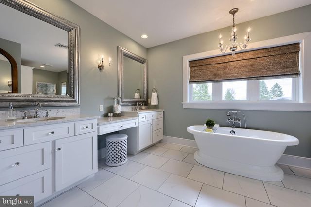 841 STRACKS DAM RD, Myerstown, PA 17067