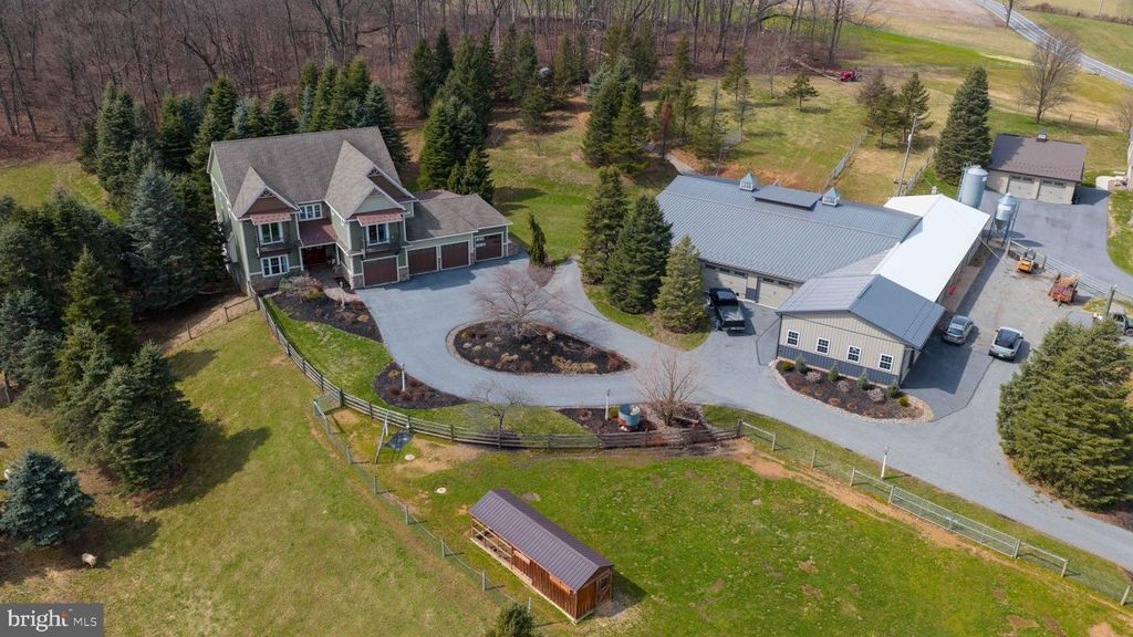 841 STRACKS DAM RD, Myerstown, PA 17067