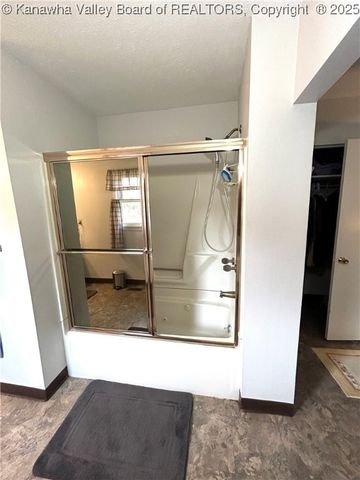 118 Azalea Lane, Charleston, WV 25306