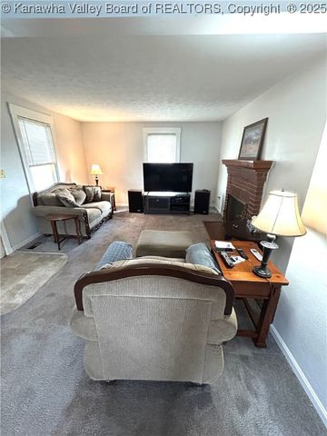 118 Azalea Lane, Charleston, WV 25306