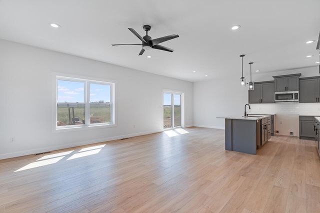 1624 Red Clover Street, Holmen, WI 54636