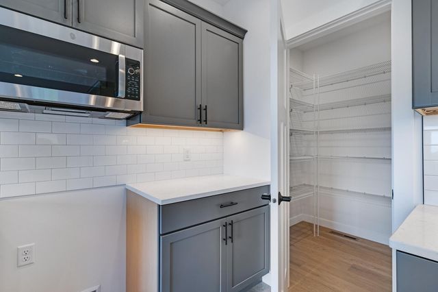 1624 Red Clover Street, Holmen, WI 54636