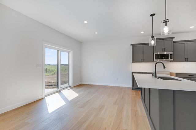 1624 Red Clover Street, Holmen, WI 54636