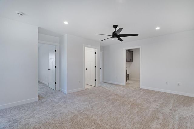 1624 Red Clover Street, Holmen, WI 54636