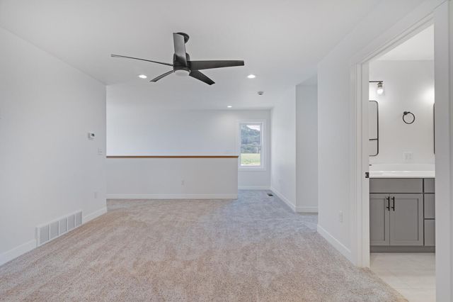 1624 Red Clover Street, Holmen, WI 54636