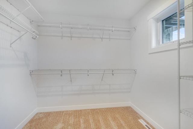 1624 Red Clover Street, Holmen, WI 54636