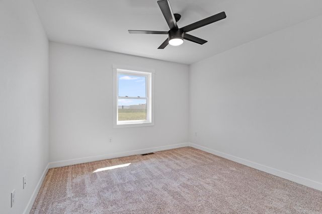 1624 Red Clover Street, Holmen, WI 54636