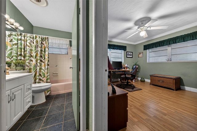 150 SE 5th Ct, Pompano Beach, FL 33060