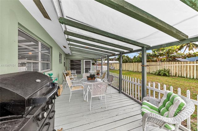 150 SE 5th Ct, Pompano Beach, FL 33060