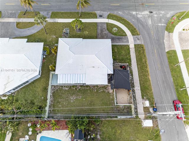 150 SE 5th Ct, Pompano Beach, FL 33060