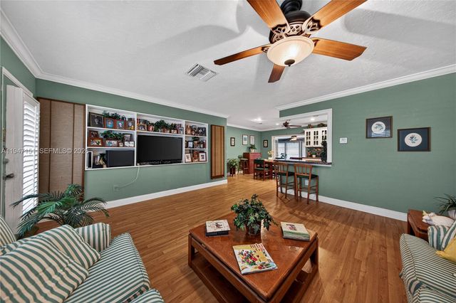 150 SE 5th Ct, Pompano Beach, FL 33060