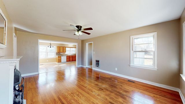 300 Yeager St, Tullahoma, TN 37388