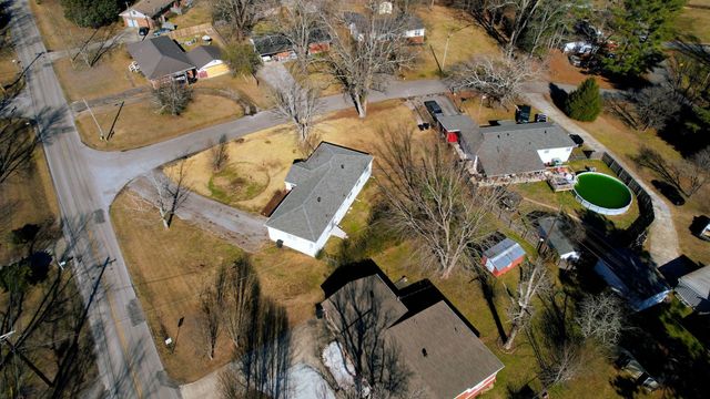 300 Yeager St, Tullahoma, TN 37388