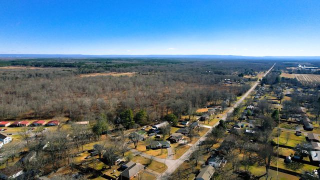 300 Yeager St, Tullahoma, TN 37388